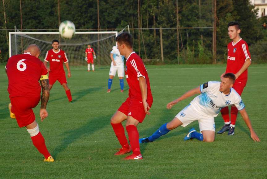 Piłka nożna. V liga krośnieńska. Mecz Tempo Nienaszów - Kotwica Korczyna 4-1