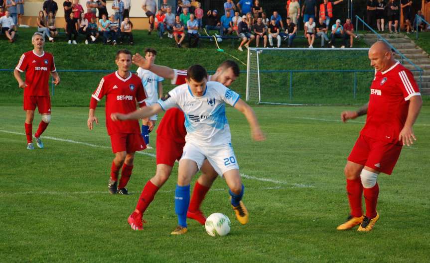 Piłka nożna. V liga krośnieńska. Mecz Tempo Nienaszów - Kotwica Korczyna 4-1