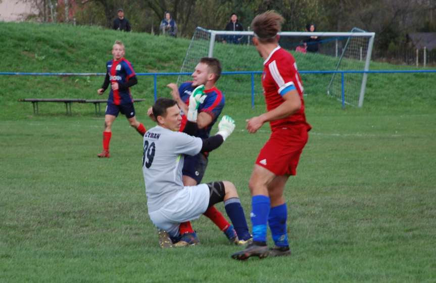 Piłka nożna. V liga krośnieńska. Mecz Tempo Nienaszów - Orzeł Faliszówka 2-0