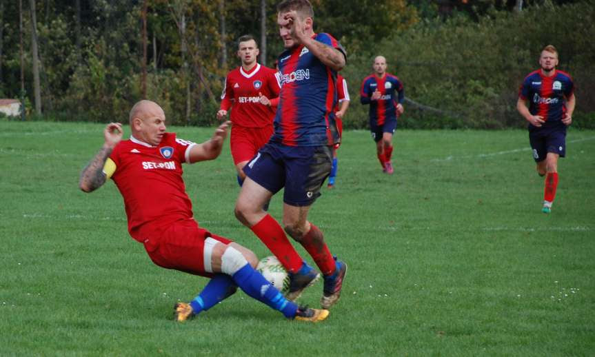 Piłka nożna. V liga krośnieńska. Mecz Tempo Nienaszów - Orzeł Faliszówka 2-0