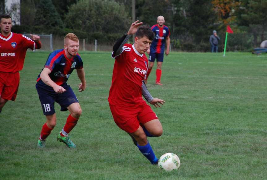 Piłka nożna. V liga krośnieńska. Mecz Tempo Nienaszów - Orzeł Faliszówka 2-0