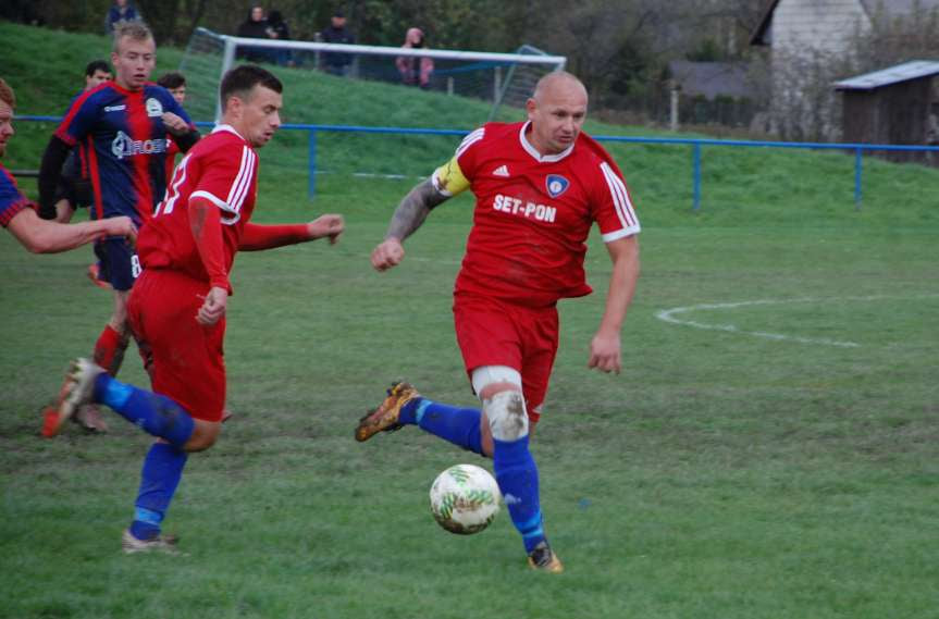 Piłka nożna. V liga krośnieńska. Mecz Tempo Nienaszów - Orzeł Faliszówka 2-0