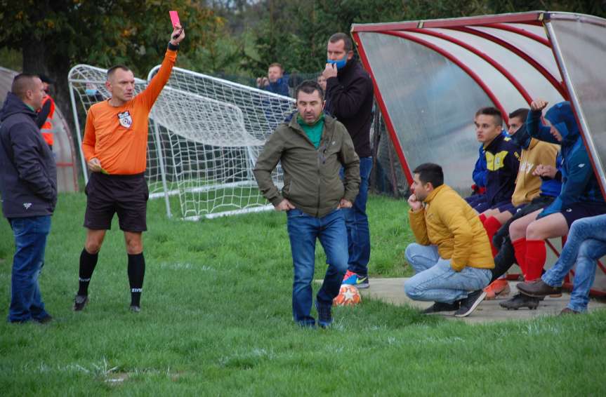 Piłka nożna. V liga krośnieńska. Mecz Tempo Nienaszów - Orzeł Faliszówka 2-0