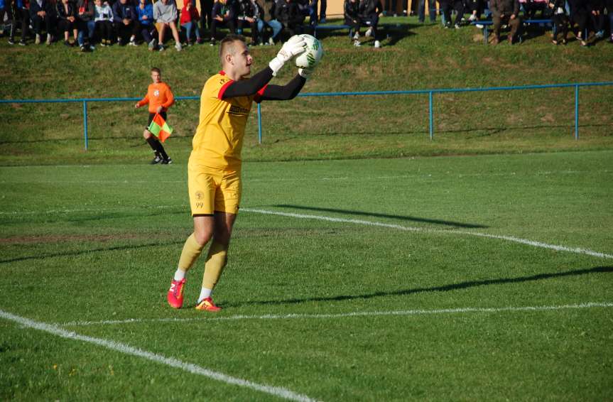 Piłka nożna. V liga krośnieńska. Mecz Tempo Nienaszów - Zamczysko Odrzykoń 4-0