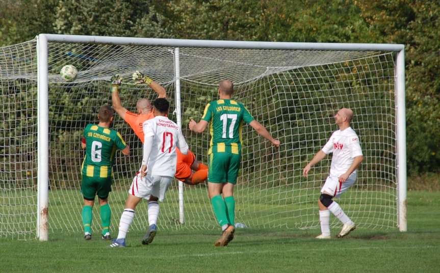 Piłka nożna. V liga. LKS Czeluśnica - Cosmos Nowotaniec 0-7