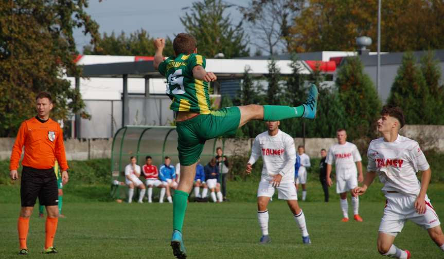 Piłka nożna. V liga. LKS Czeluśnica - Cosmos Nowotaniec 0-7