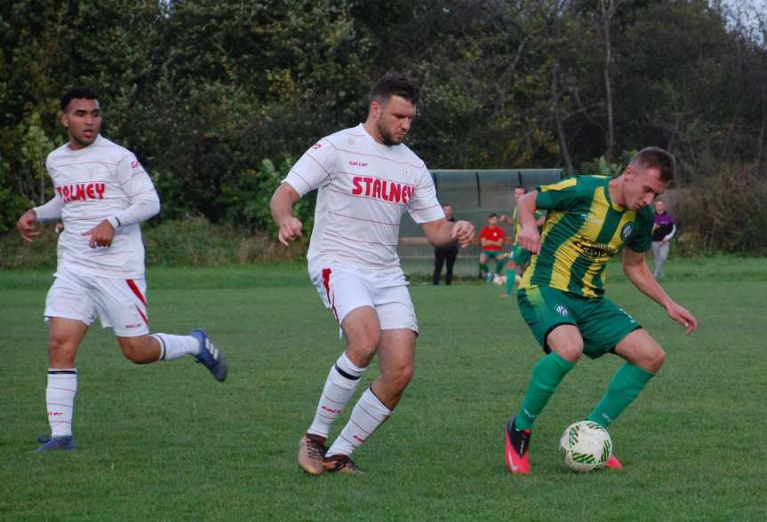 Piłka nożna. V liga. LKS Czeluśnica - Cosmos Nowotaniec 0-7