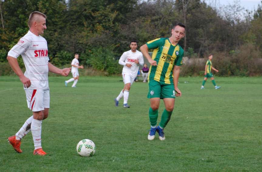 Piłka nożna. V liga. LKS Czeluśnica - Cosmos Nowotaniec 0-7