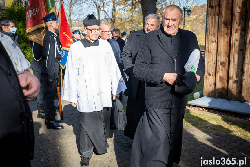 Pogrzeb ks. prałata Jana Kulpy w Święcanach