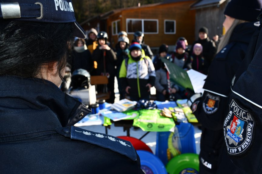 Policjanci spotkali się z dziećmi i młodzieżą