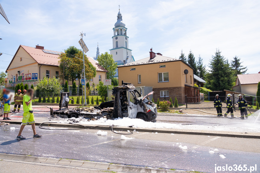 Pożar samochodu w Tarnowcu