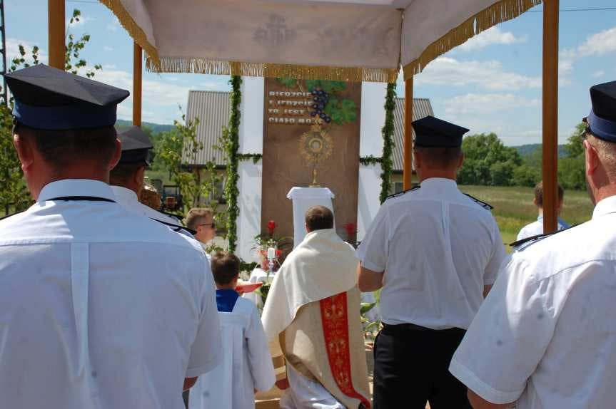 Procesja Bożego Ciała z Sadek do Nienaszowa