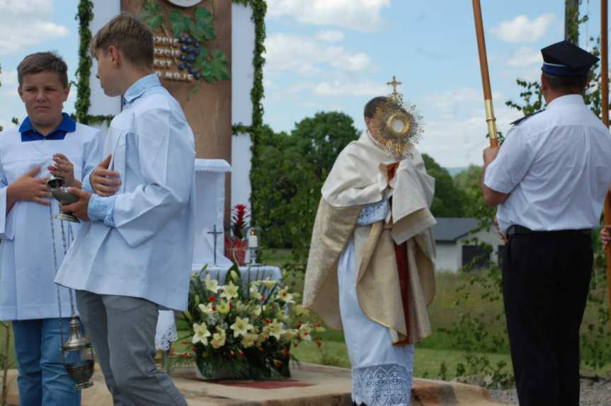 Procesja Bożego Ciała z Sadek do Nienaszowa