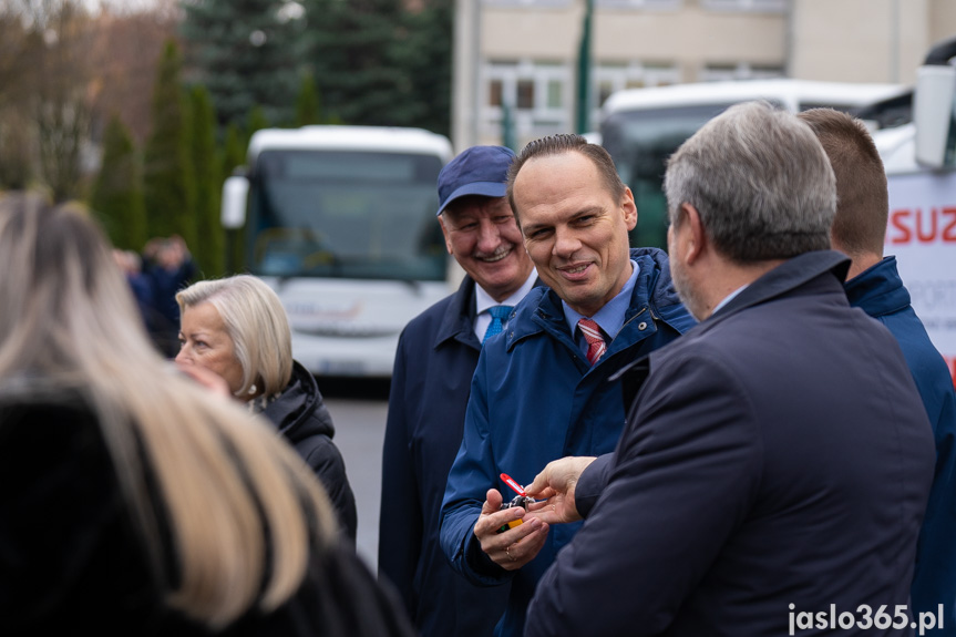 Przekazanie autobusów