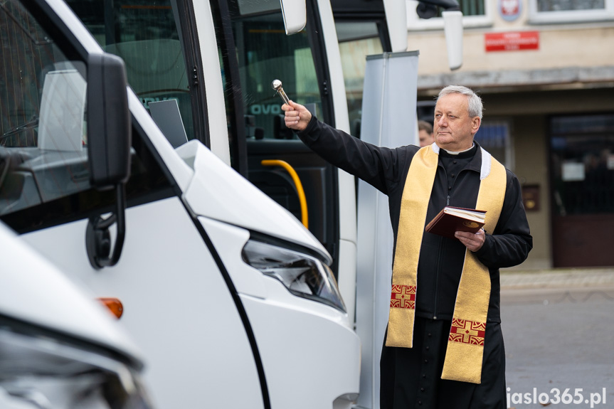 Przekazanie autobusów