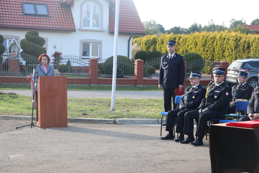 Przekazanie samochodu OSP w Załężu