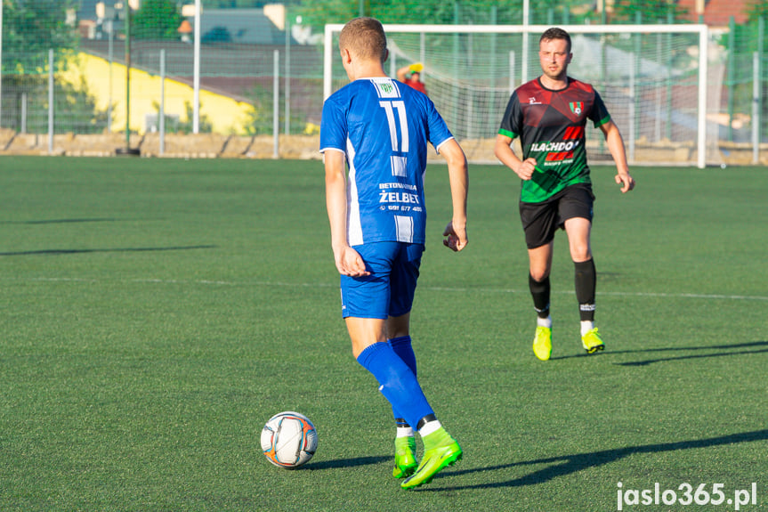 Przełęcz Dukla - Zamczysko Mrukowa 1:5