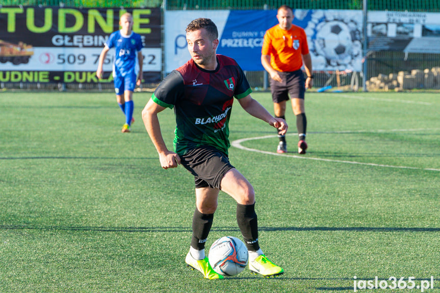 Przełęcz Dukla - Zamczysko Mrukowa 1:5