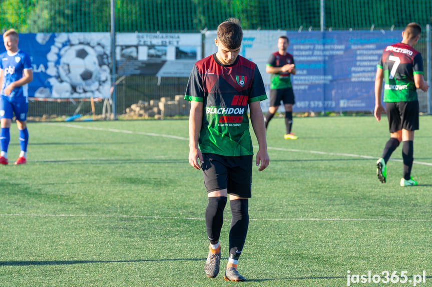 Przełęcz Dukla - Zamczysko Mrukowa 1:5