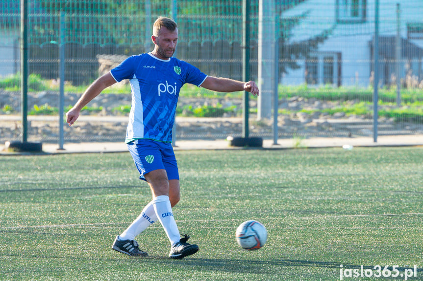 Przełęcz Dukla - Zamczysko Mrukowa 1:5