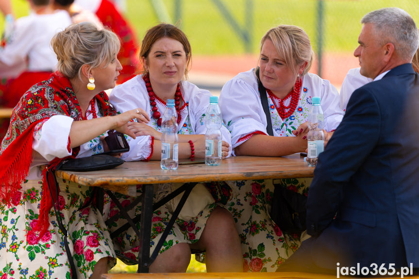 Rozpoczęcie dożynek powiatowych w Osieku Jasielskim