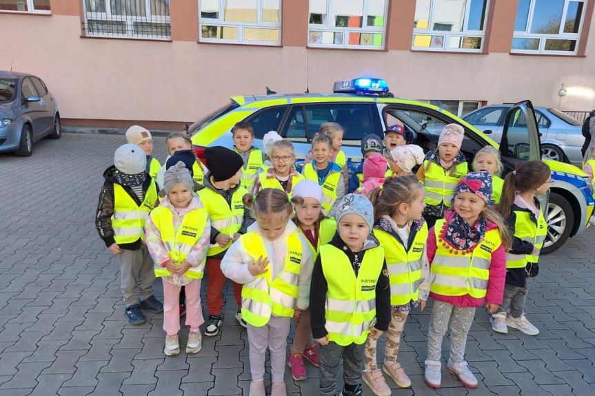 Spotkanie policjantów z dziećmi