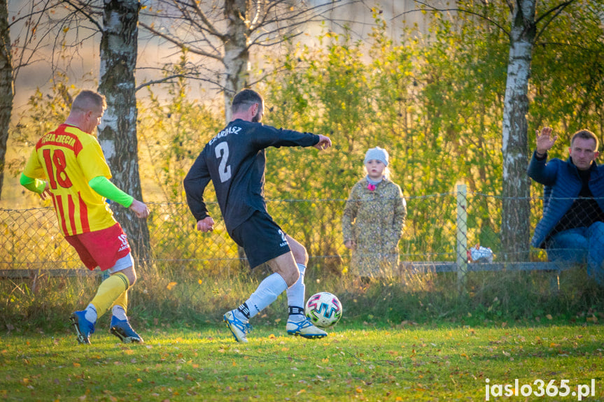 Tęcza Zręcin - Czardasz Osiek Jasielski 2:1