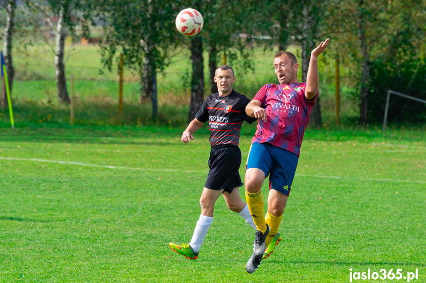 Tęcza Zręcin - Czardasz Osiek Jasielski 2:4