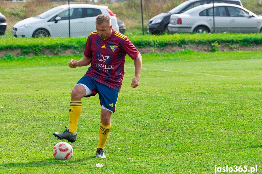 Tęcza Zręcin - Czardasz Osiek Jasielski 2:4