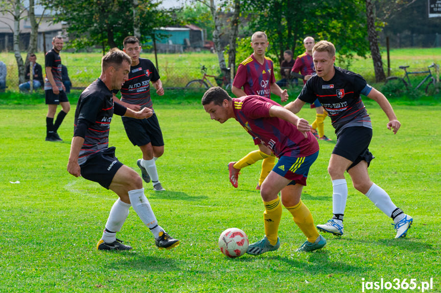 Tęcza Zręcin - Czardasz Osiek Jasielski 2:4