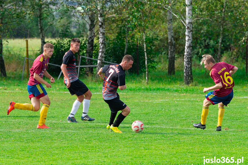 Tęcza Zręcin - Czardasz Osiek Jasielski 2:4