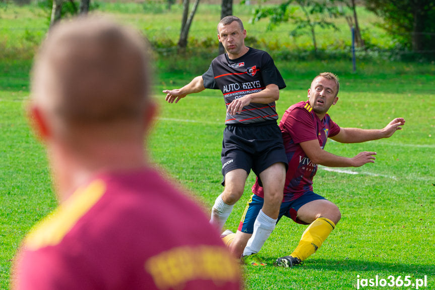 Tęcza Zręcin - Czardasz Osiek Jasielski 2:4