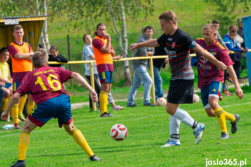 Tęcza Zręcin - Czardasz Osiek Jasielski 2:4