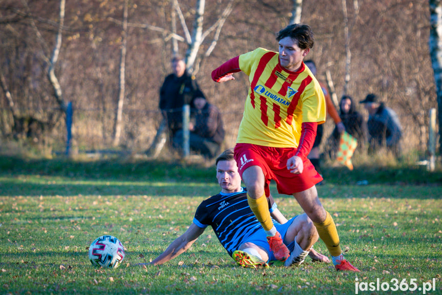 Tęcza Zręcin - LKS Skołyszyn 1:4