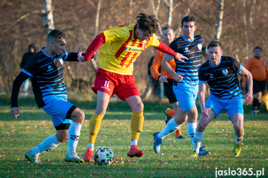 Tęcza Zręcin - LKS Skołyszyn 1:4