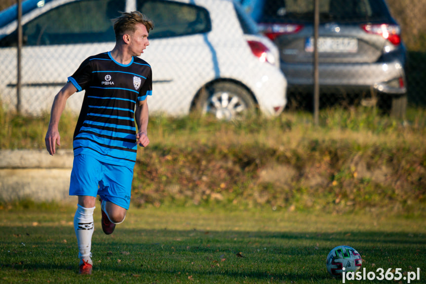 Tęcza Zręcin - LKS Skołyszyn 1:4