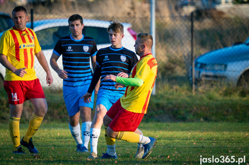 Tęcza Zręcin - LKS Skołyszyn 1:4