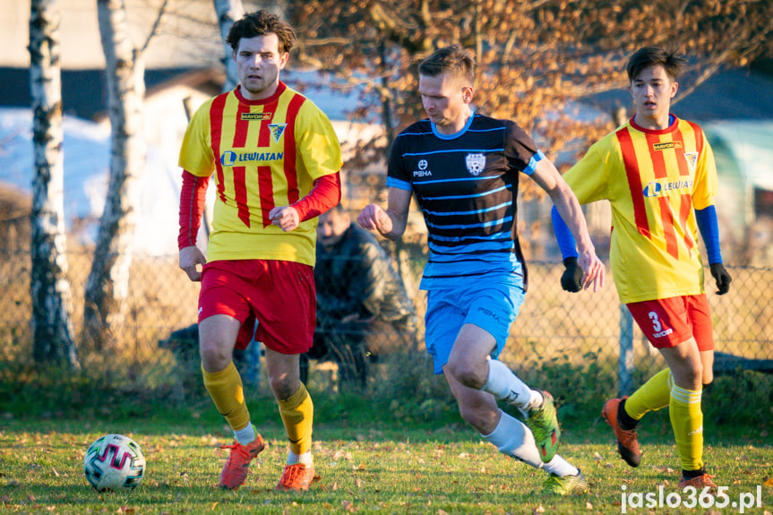 Tęcza Zręcin - LKS Skołyszyn 1:4