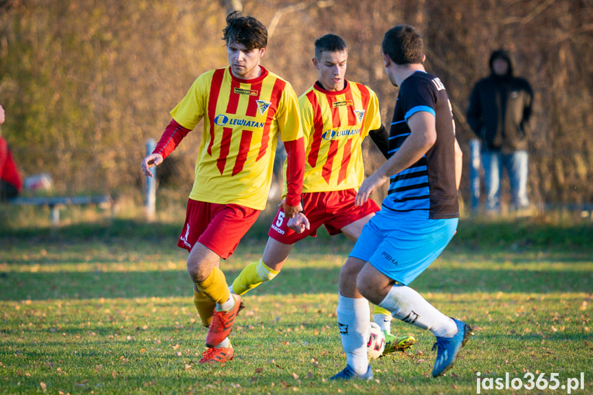 Tęcza Zręcin - LKS Skołyszyn 1:4