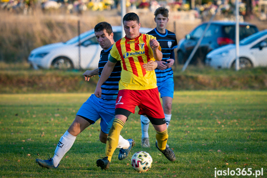 Tęcza Zręcin - LKS Skołyszyn 1:4