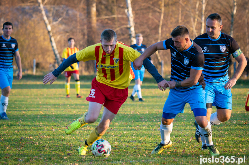 Tęcza Zręcin - LKS Skołyszyn 1:4