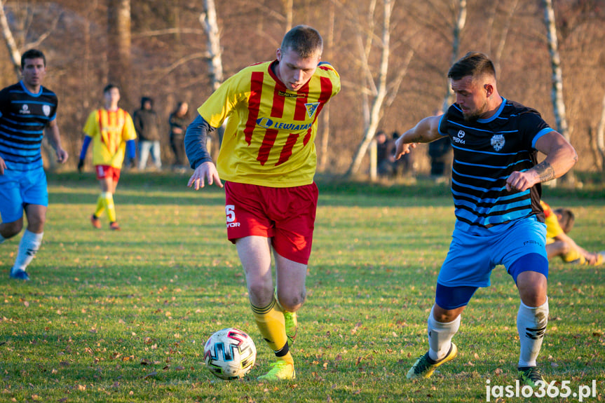 Tęcza Zręcin - LKS Skołyszyn 1:4