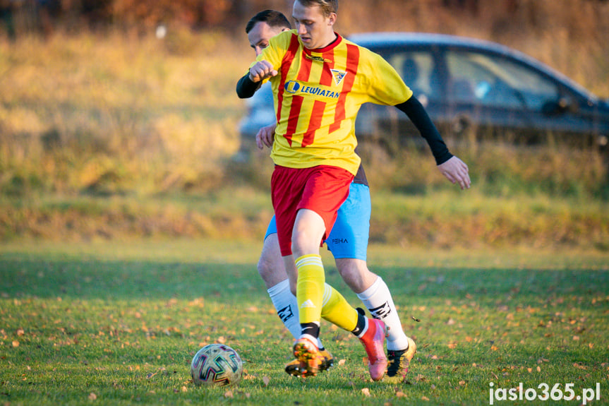 Tęcza Zręcin - LKS Skołyszyn 1:4