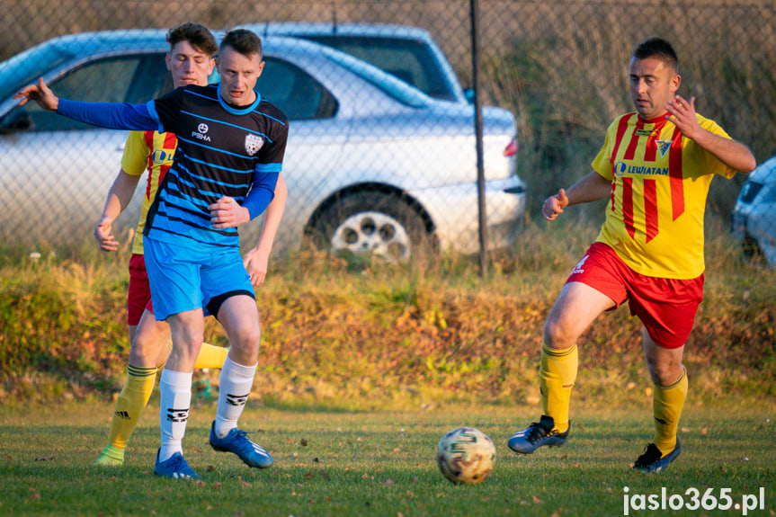 Tęcza Zręcin - LKS Skołyszyn 1:4