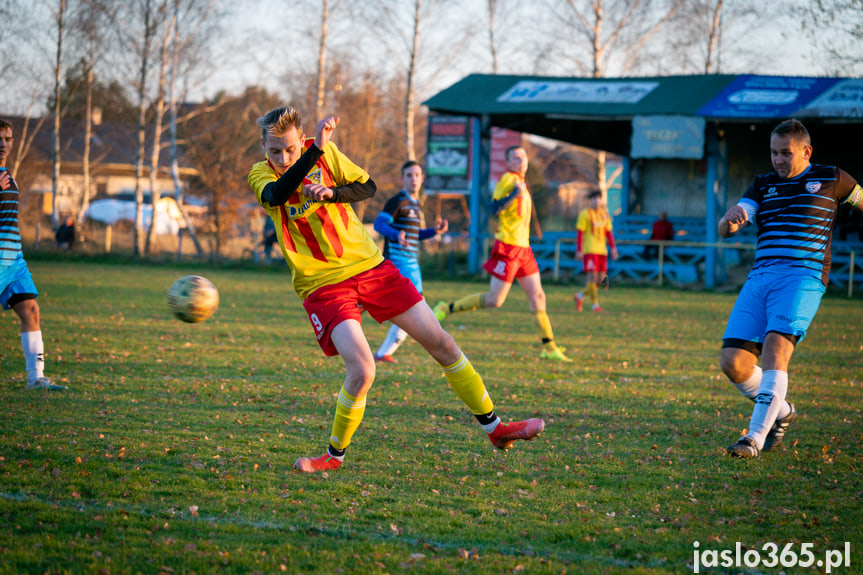 Tęcza Zręcin - LKS Skołyszyn 1:4