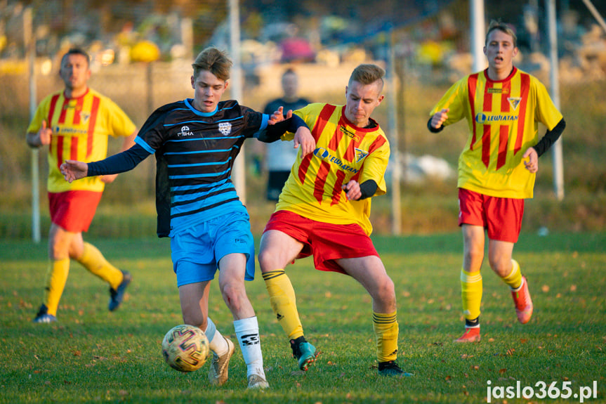 Tęcza Zręcin - LKS Skołyszyn 1:4