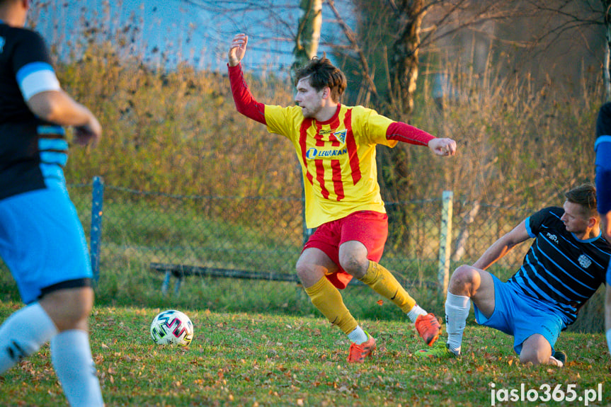 Tęcza Zręcin - LKS Skołyszyn 1:4