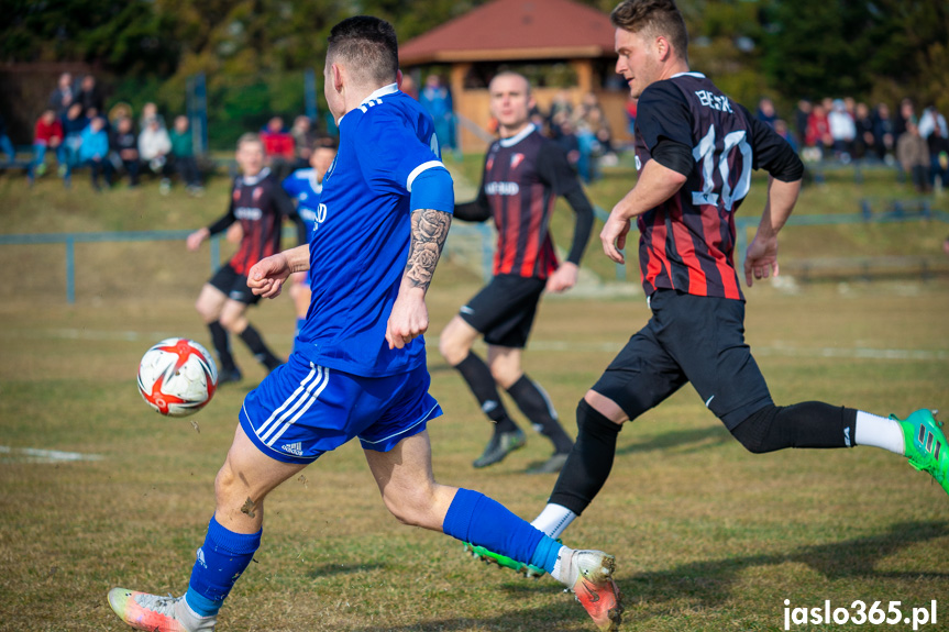 Tempo Nienaszów - Beskid Posada Górna 4:0