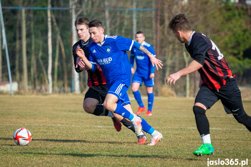 Tempo Nienaszów - Beskid Posada Górna 4:0