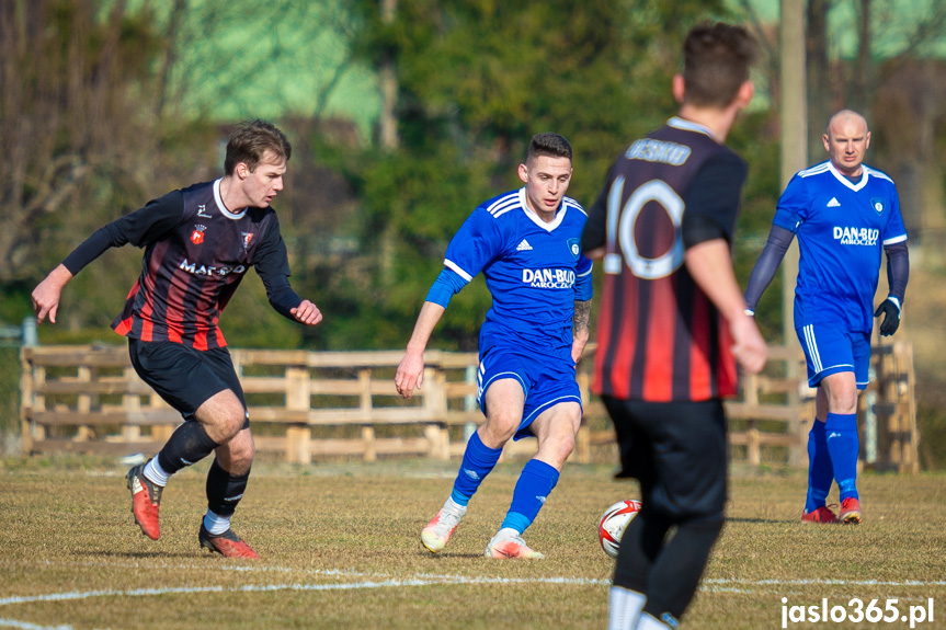 Tempo Nienaszów - Beskid Posada Górna 4:0